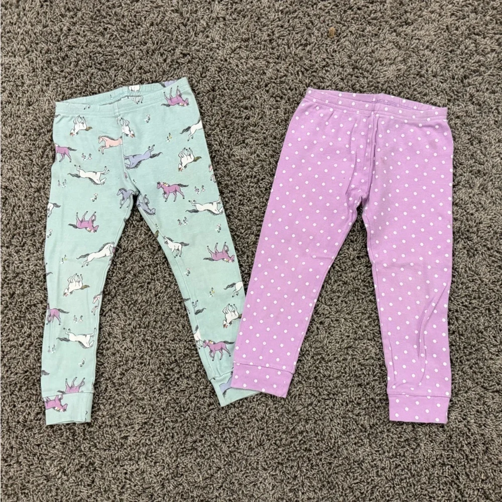4 piece Carter’s unicorn girls pajama bundle, size 4